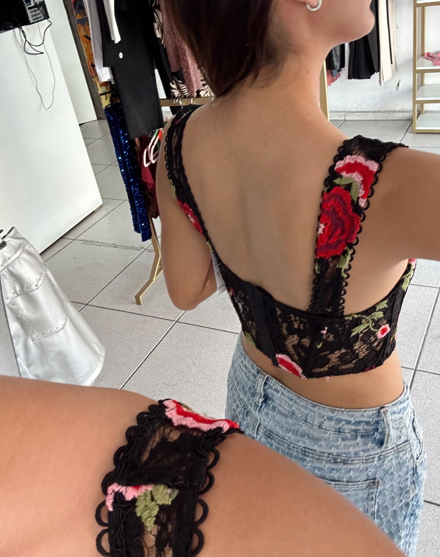 Corset negro roses