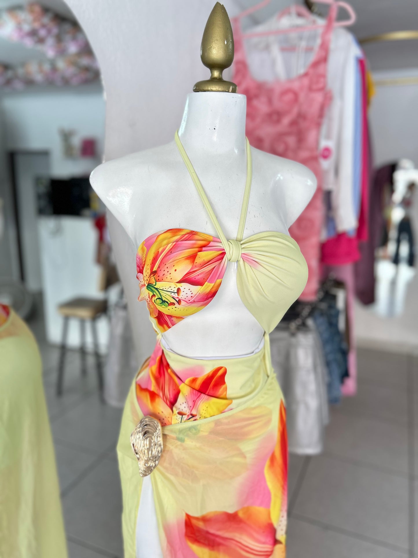 Traje de baño sol tropical