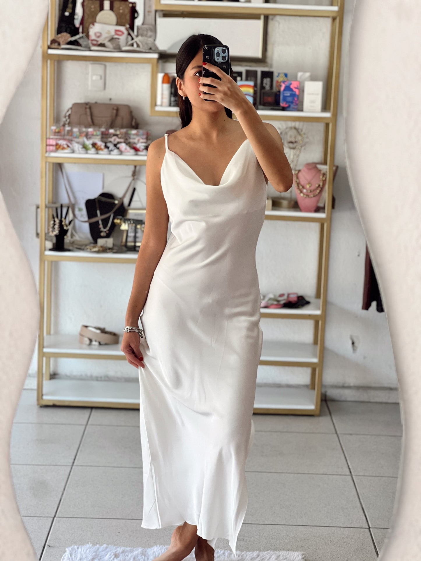 Vestido satin perla