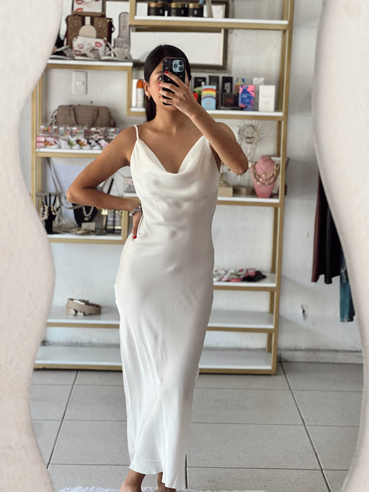 Vestido satin perla