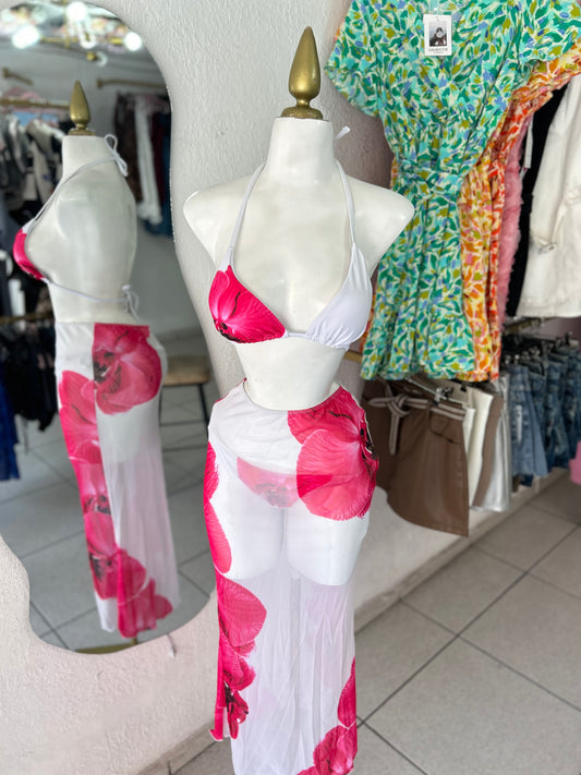 Traje de baño rosa del sol