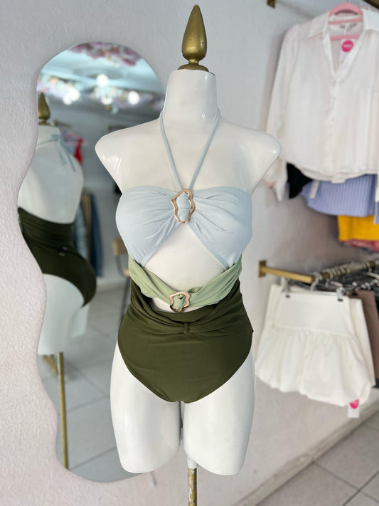 TRAJE DE  BAÑO ESMERALDA COMPLETO