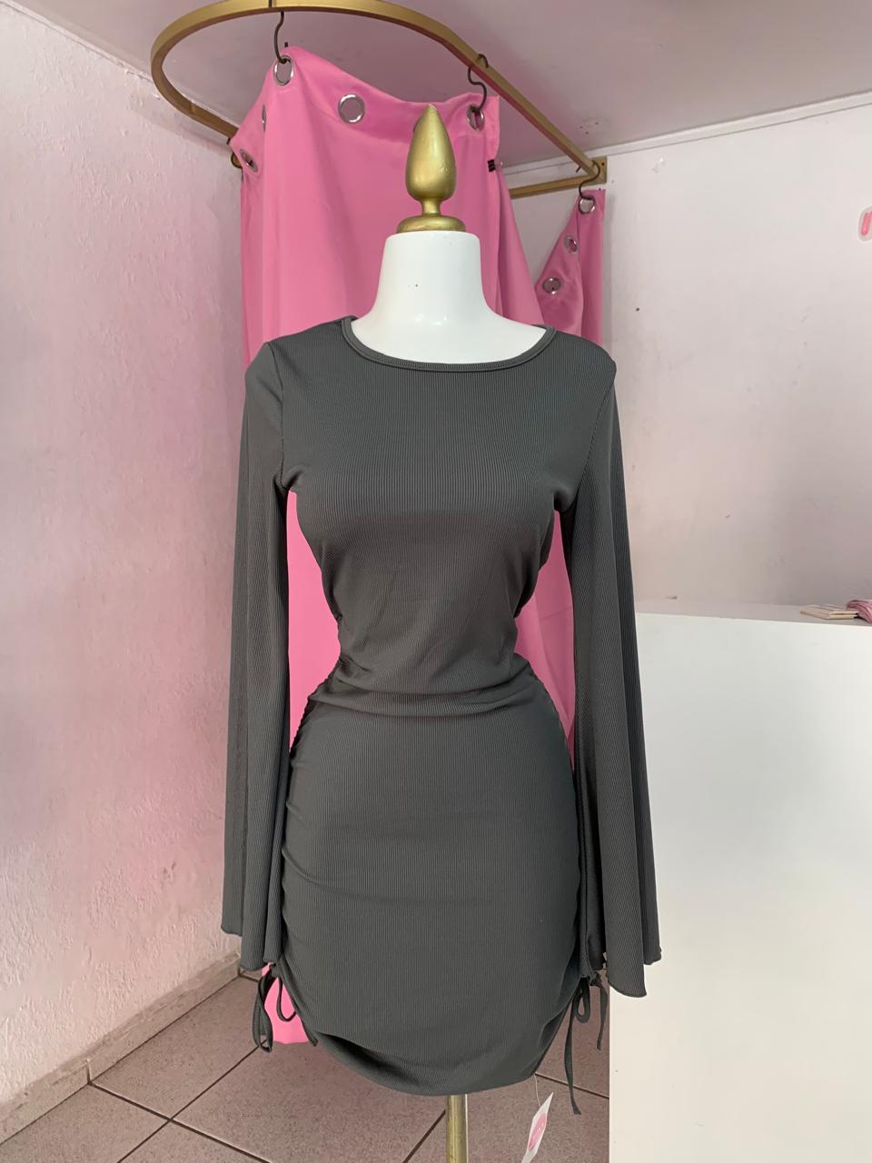 VESTIDO GRIS