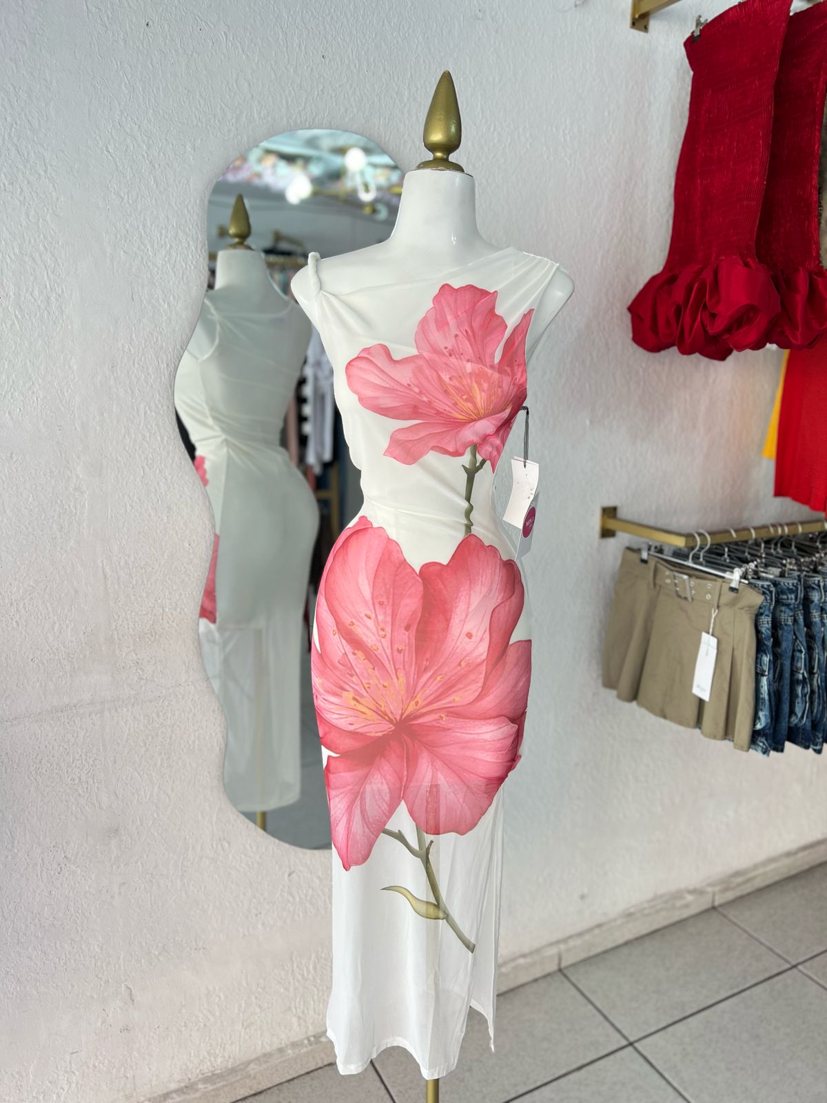 VESTIDO BLANCO FLOR ROSA