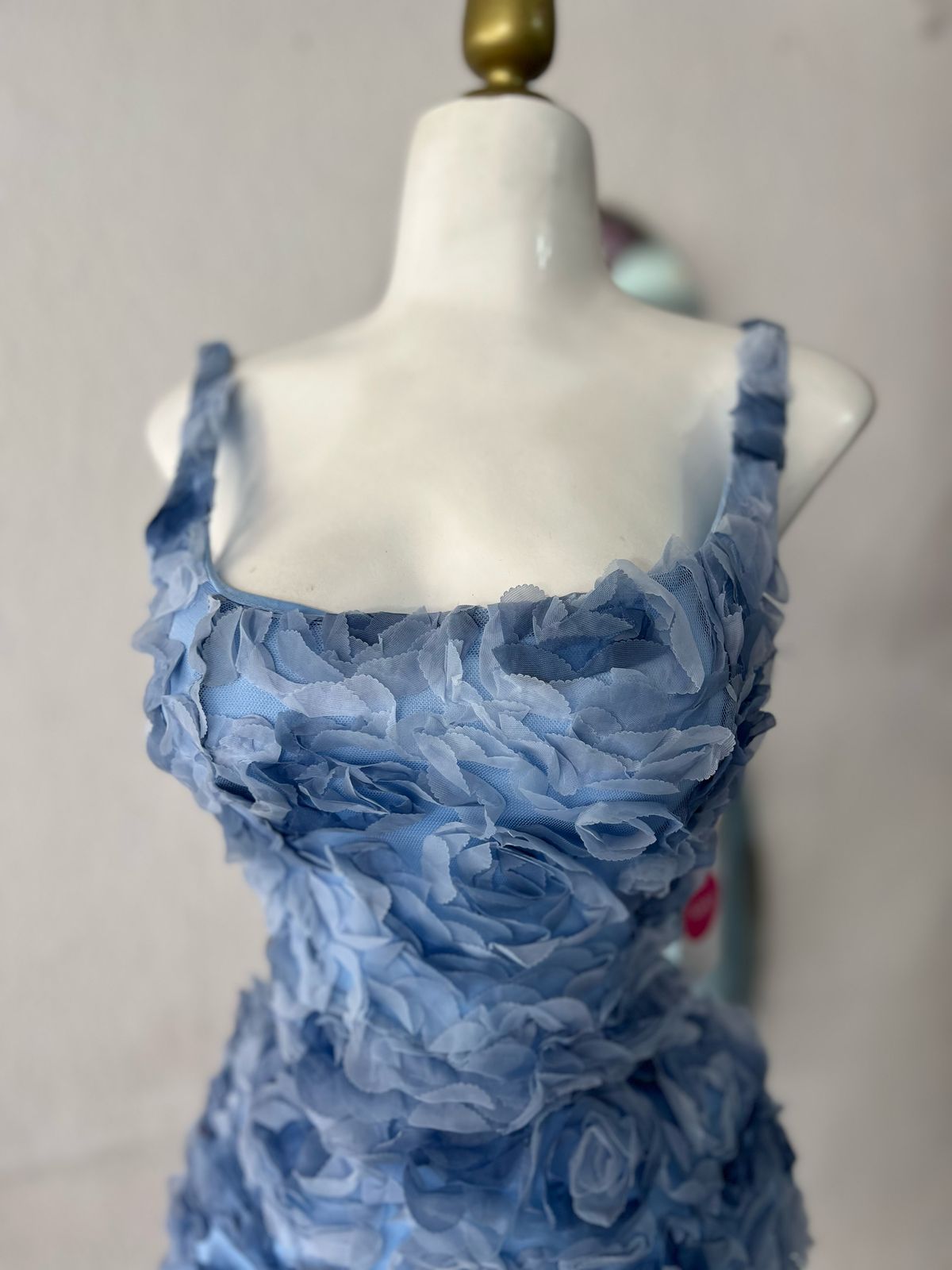 VESTIDO AZUL FLORES 3D