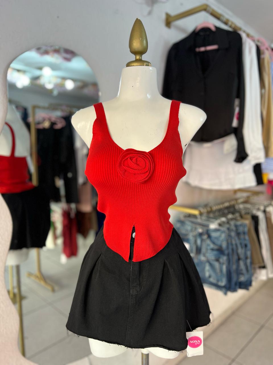TOP ROJO TEJIDO DETALLE ROSA